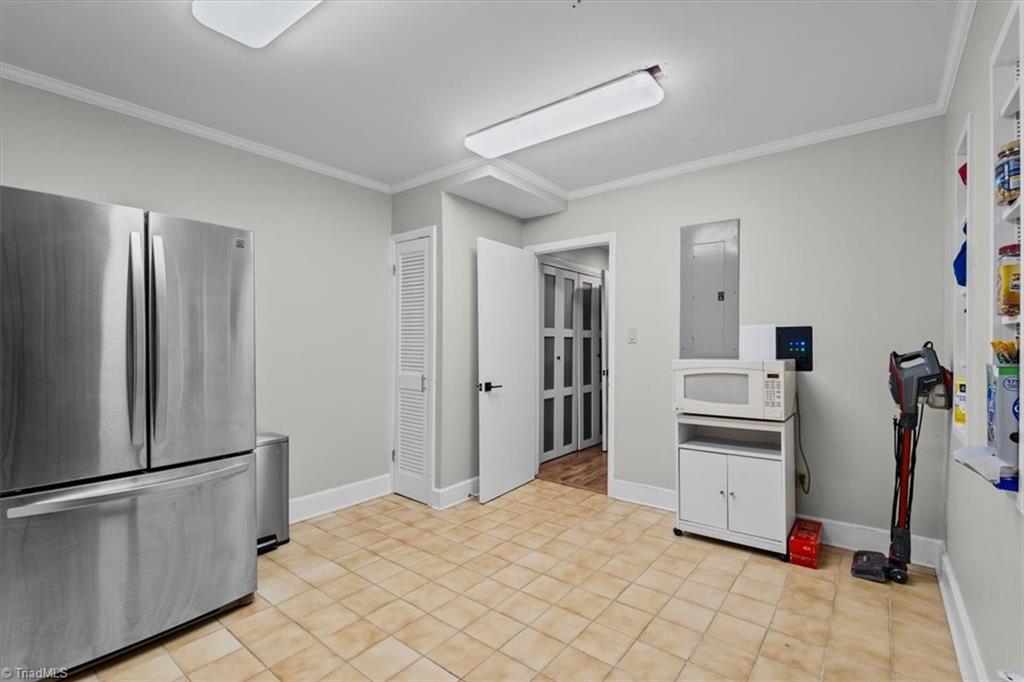 11 Culbreth Avenue Property Photo 39