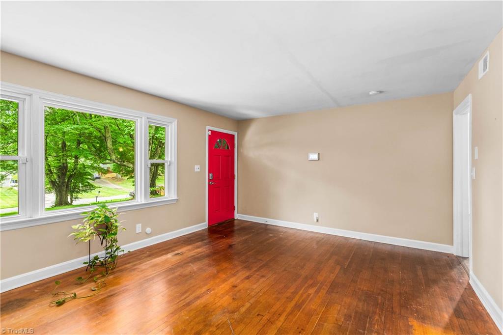 4365 Wakeman Drive Property Photo 5
