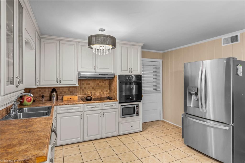 4365 Wakeman Drive Property Photo 11