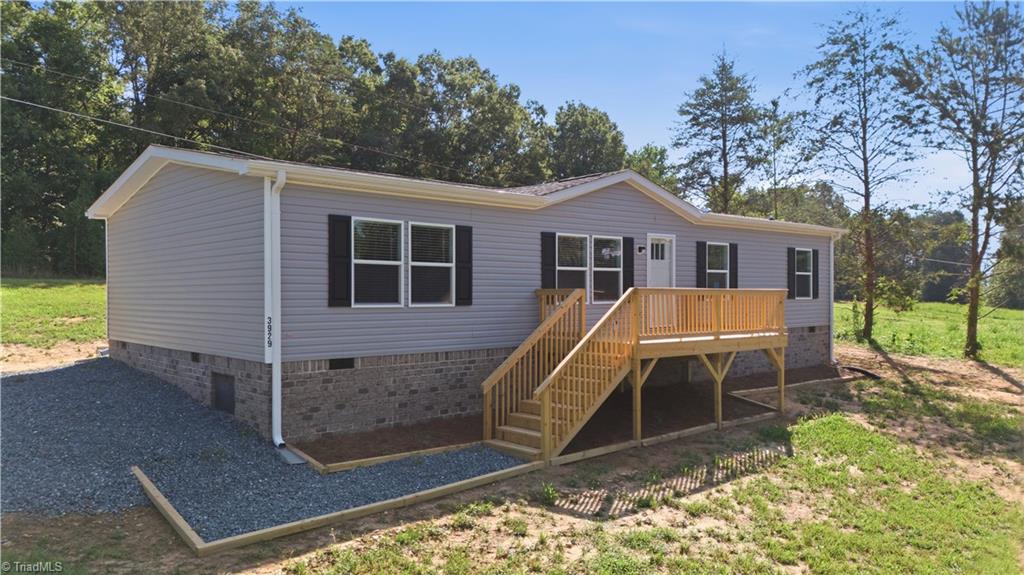 3929 Piney Mountain Road Property Photo 1