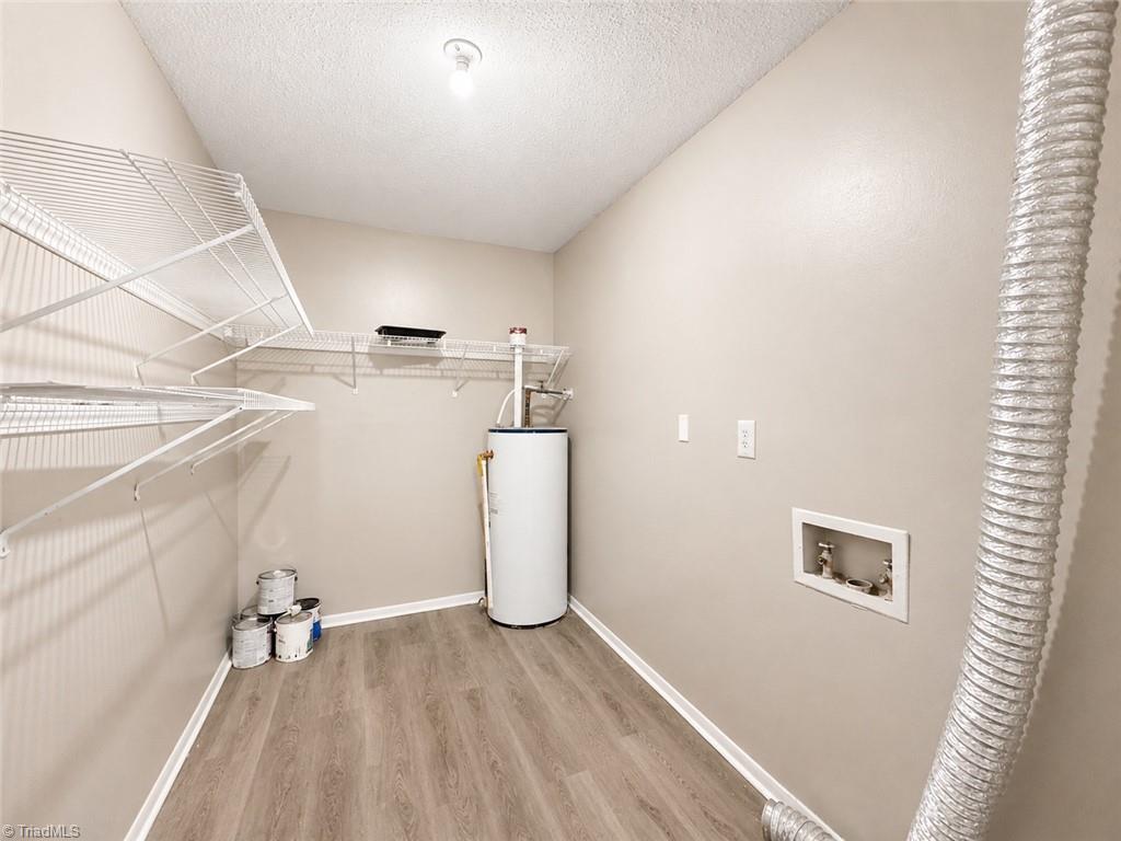 2235 Sunderland Road # 98c Property Photo 9