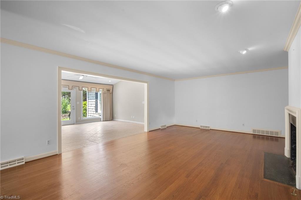 902 Sedgewick Lane Property Photo 27