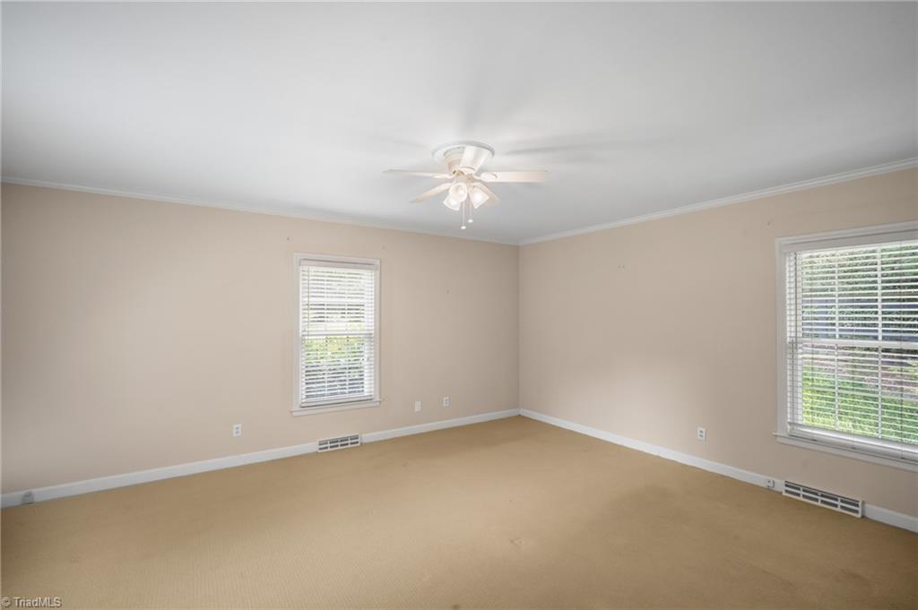 902 Sedgewick Lane Property Photo 33