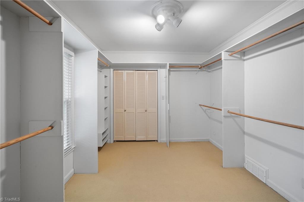 902 Sedgewick Lane Property Photo 37