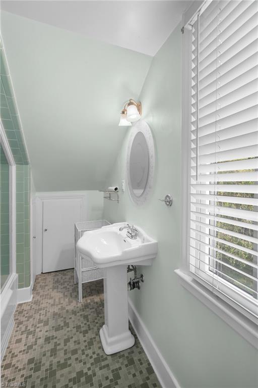 902 Sedgewick Lane Property Photo 44