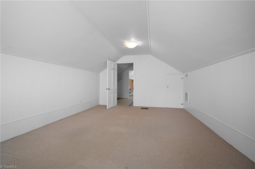 902 Sedgewick Lane Property Photo 45