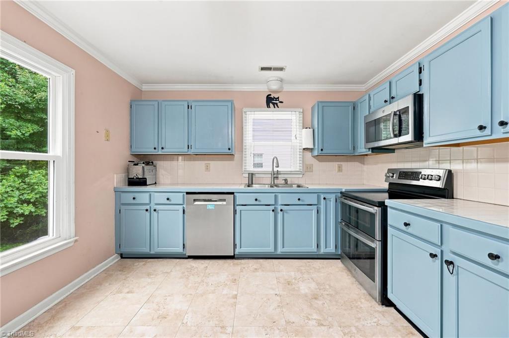 5536 Moravian Heights Lane Property Photo 10
