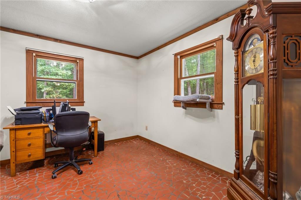 505 Tipperary Lane Property Photo 13