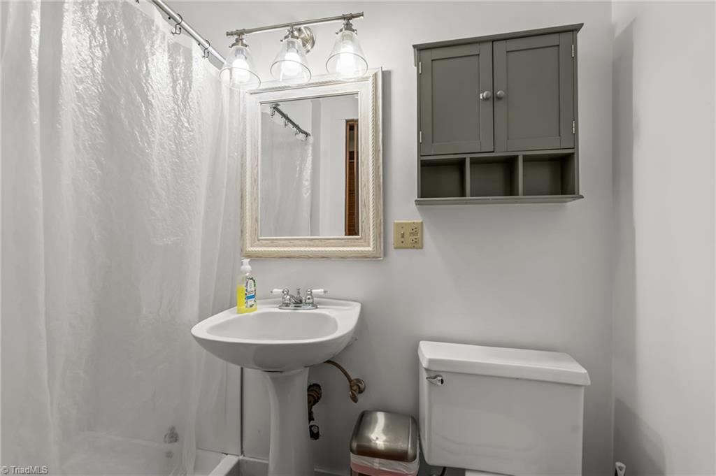 505 Tipperary Lane Property Photo 19