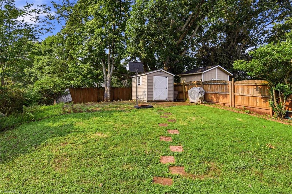 2595 Viola Court Property Photo 28