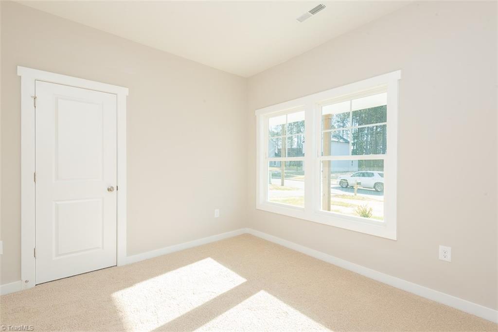 1061 Pinnix Loop Property Photo 11