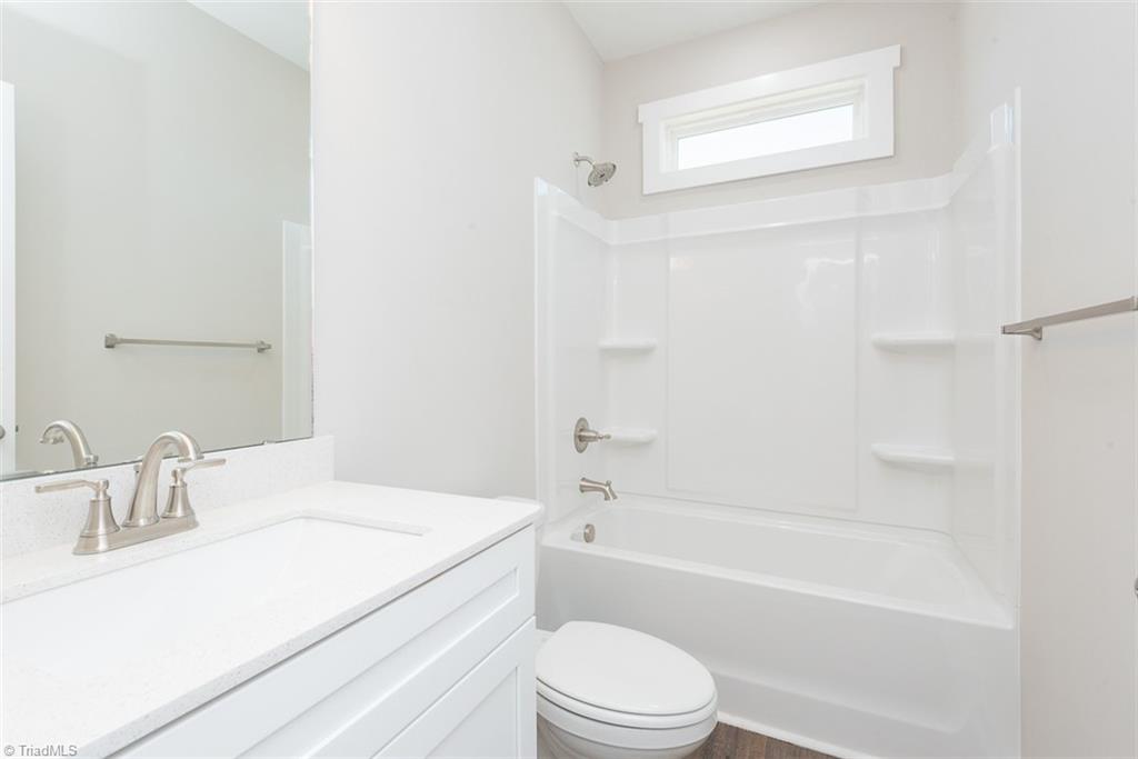 1061 Pinnix Loop Property Photo 12