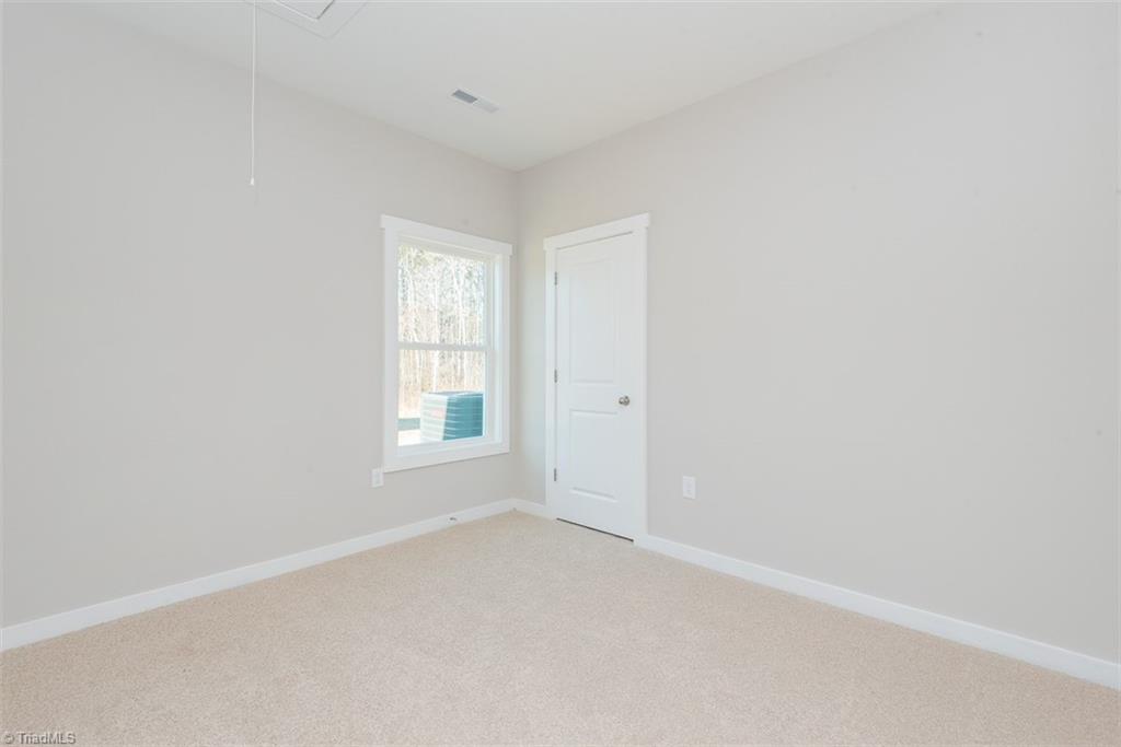 1061 Pinnix Loop Property Photo 13