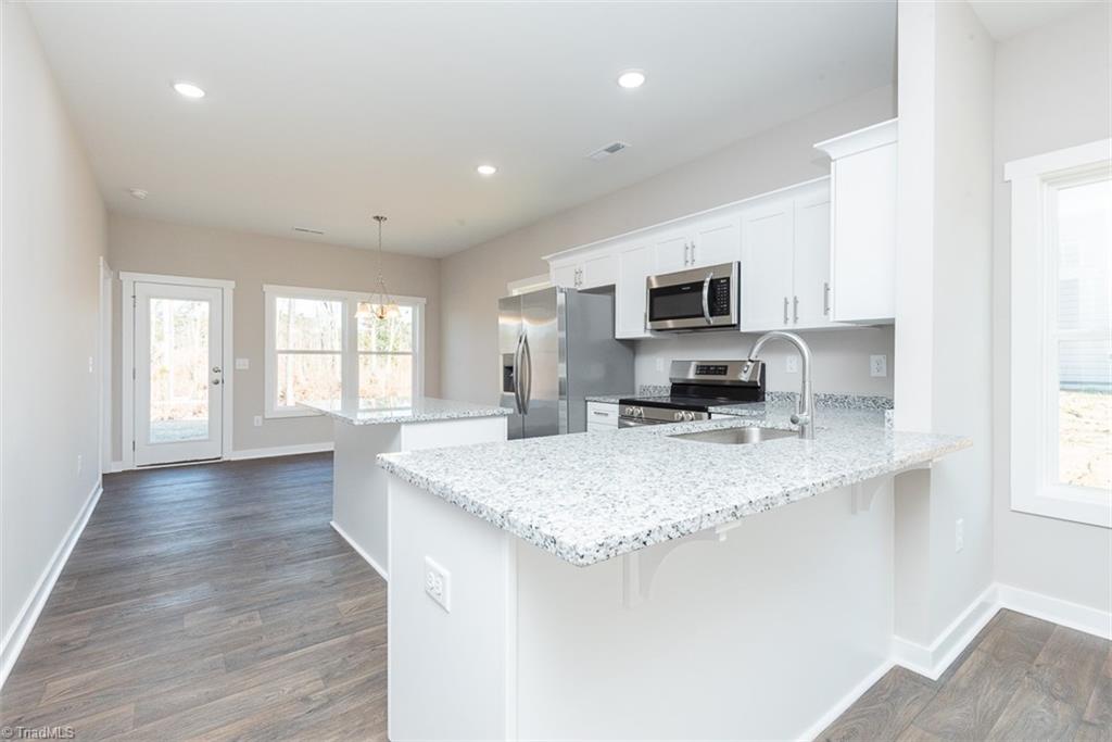 1061 Pinnix Loop Property Photo 14