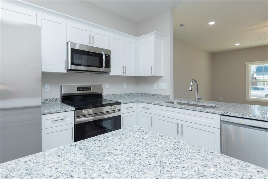 1061 Pinnix Loop Property Photo 15