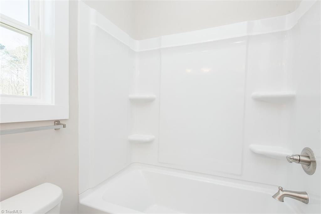 1061 Pinnix Loop Property Photo 18
