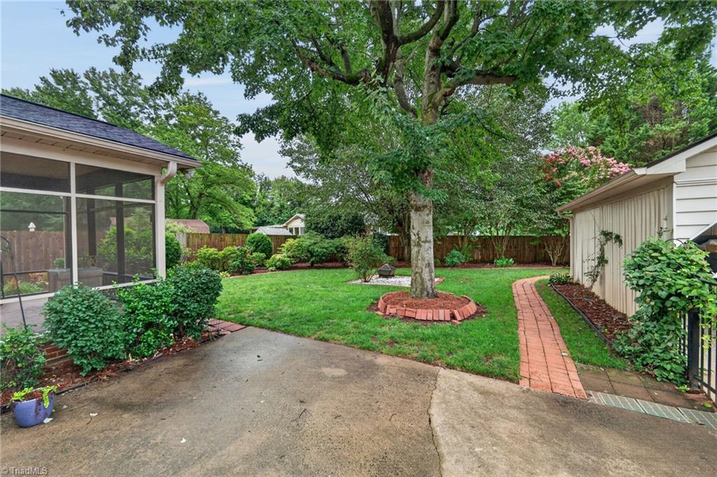 5103 Ellenwood Drive Property Photo 35