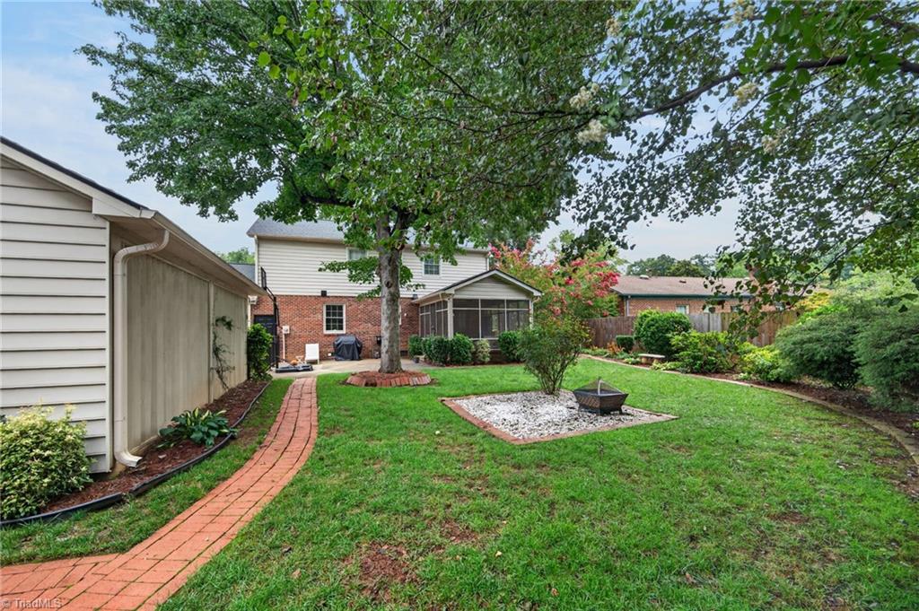 5103 Ellenwood Drive Property Photo 44