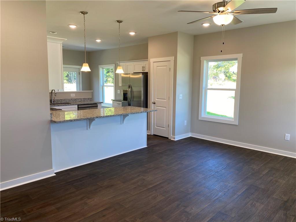 1057 Pinnix Loop Property Photo 10