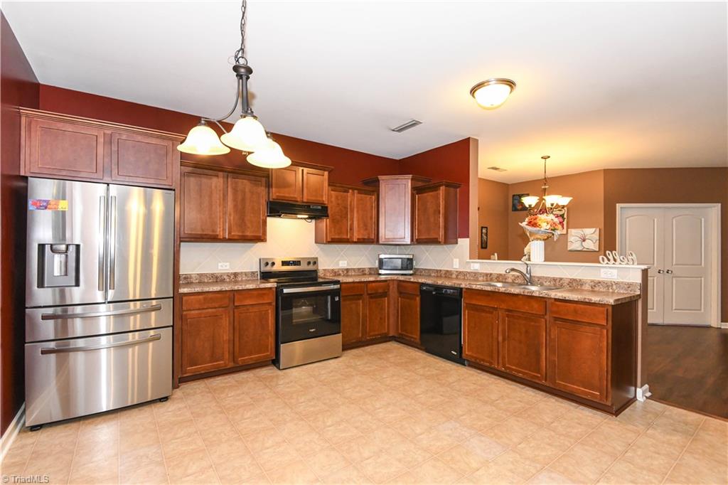5149 Red Poll Drive Property Photo 13