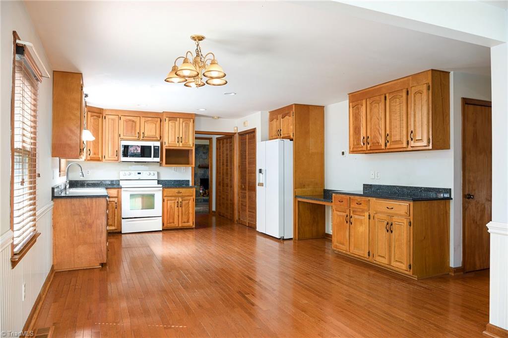 540 Waters Road Property Photo 10