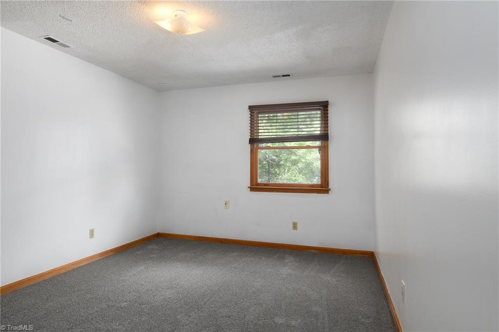 540 Waters Road Property Photo 29