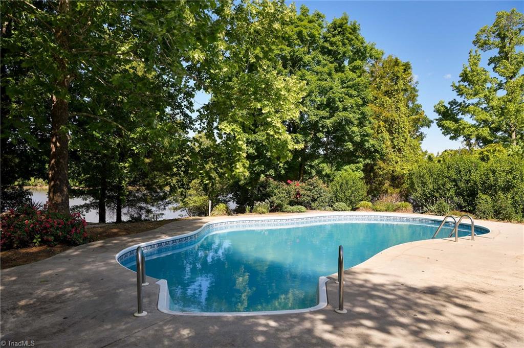 540 Waters Road Property Photo 39