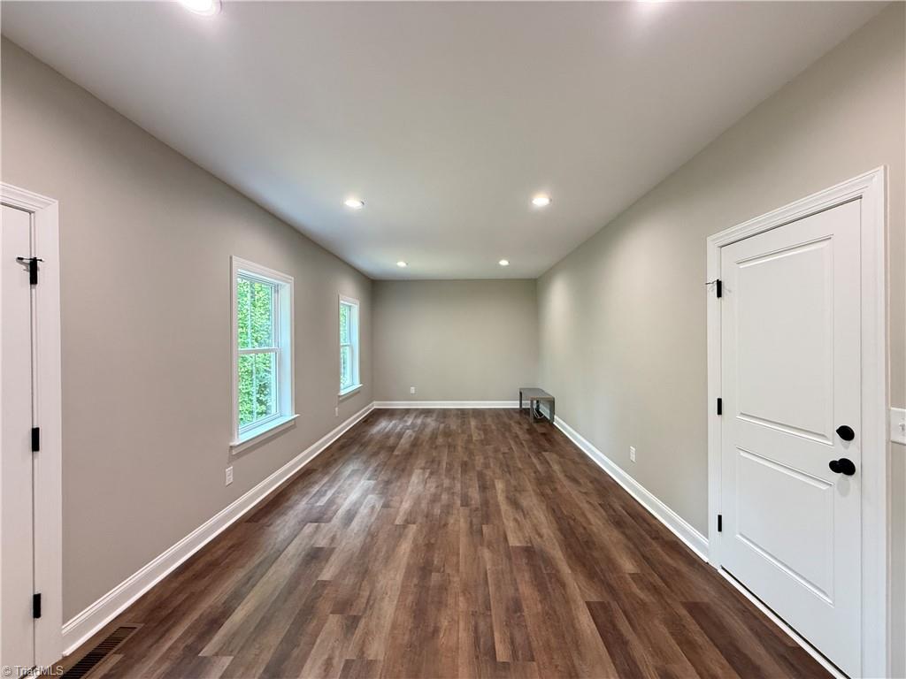 2553 Whipporwill Court Property Photo 4