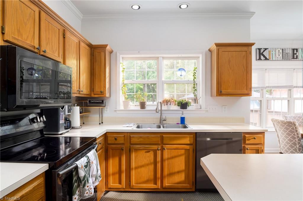 3905 Fairstone Place Property Photo 14
