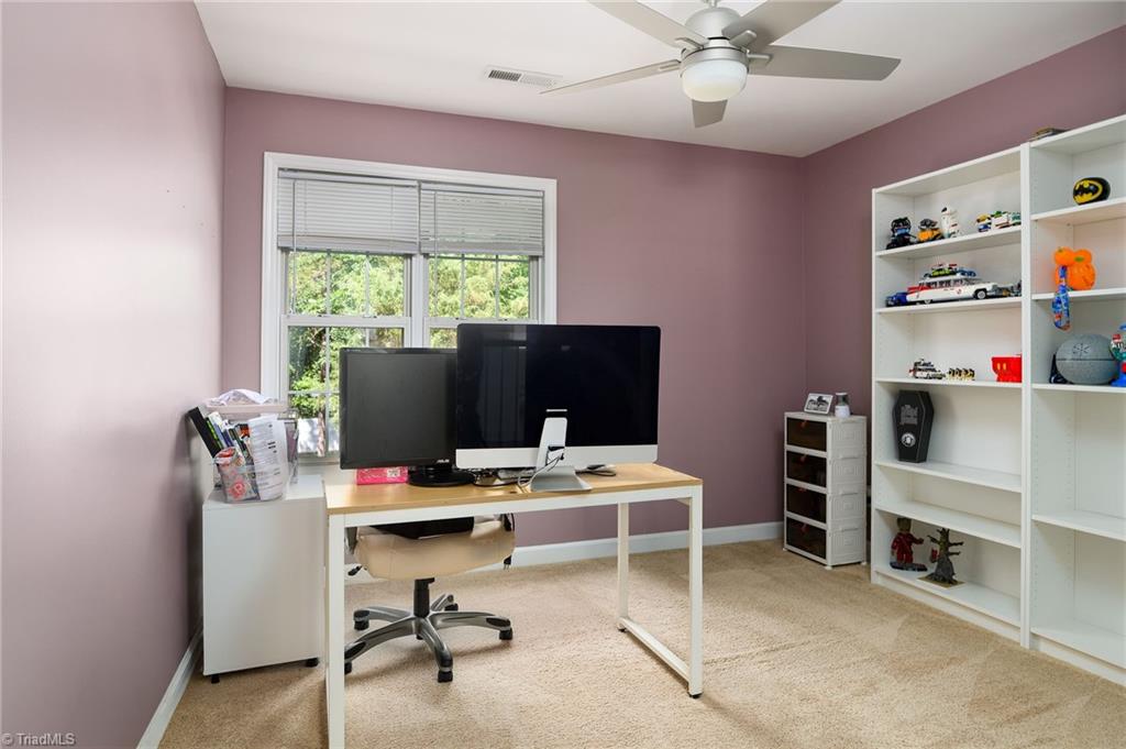 3905 Fairstone Place Property Photo 22
