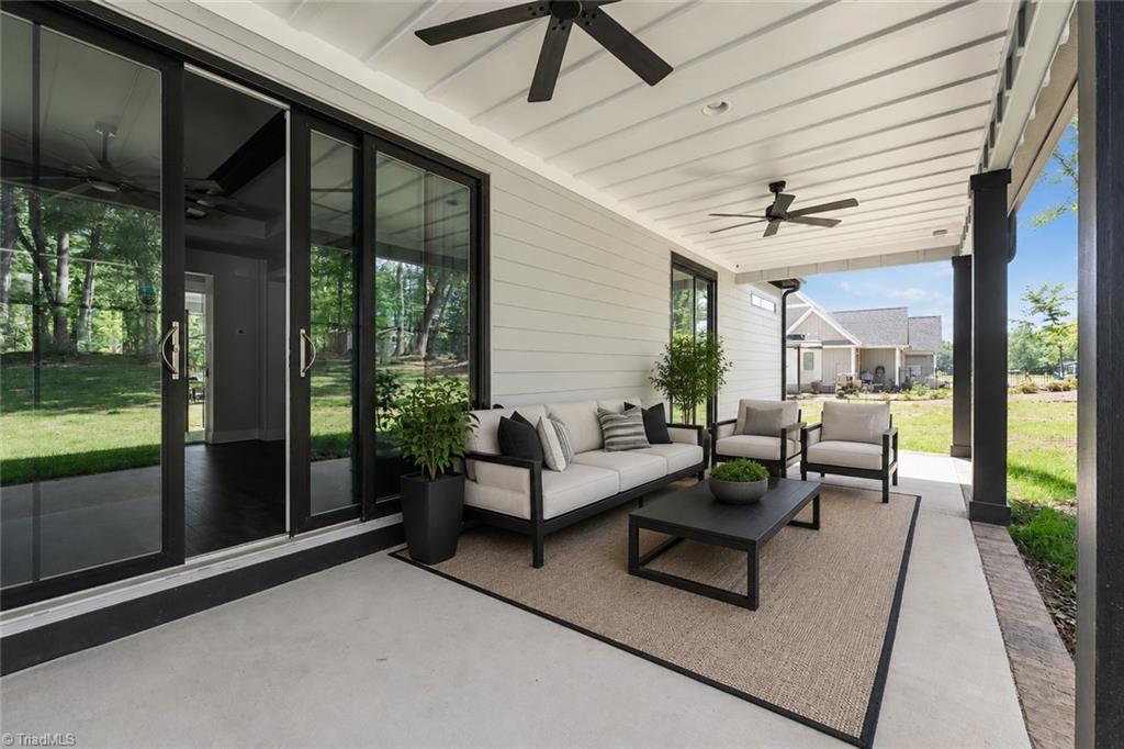 2560 John Lewis Road Property Photo 14