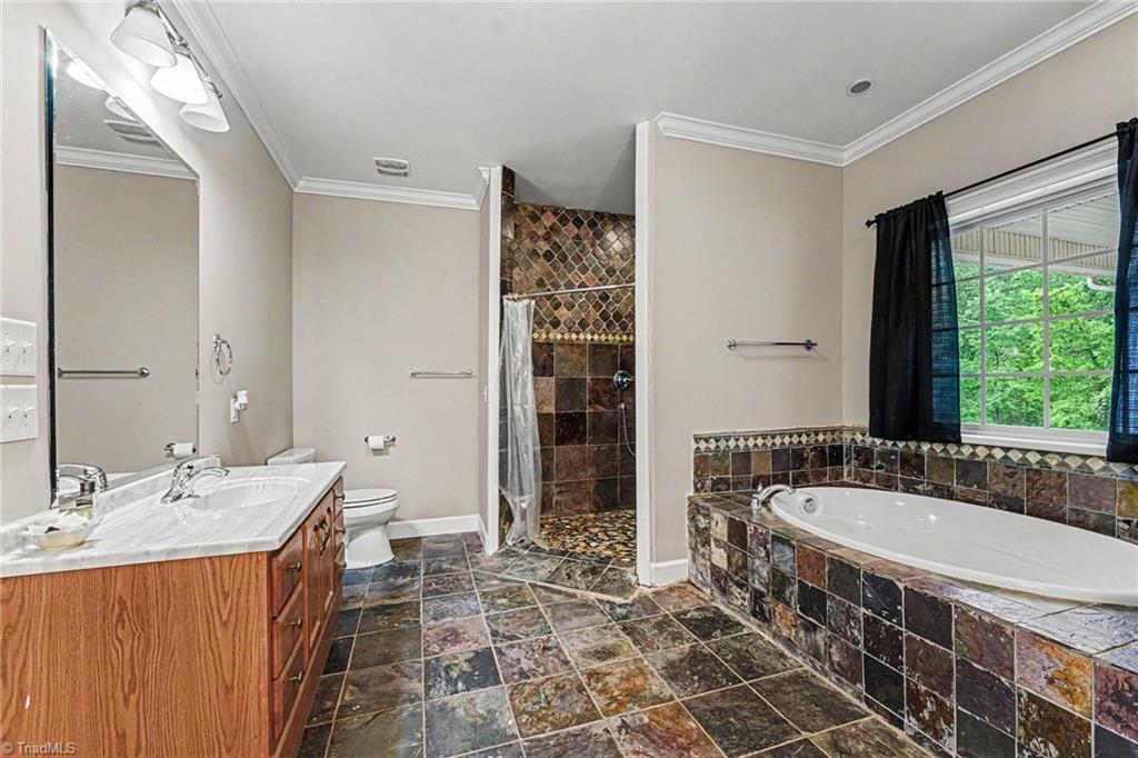 9190 Laurel Glenn Drive Property Photo 22