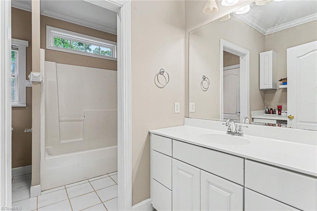 9190 Laurel Glenn Drive Property Photo 25