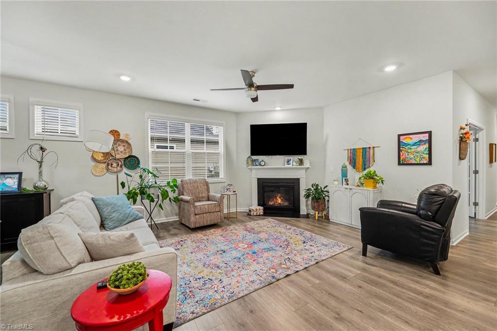 4520 Sapphire Court Property Photo 8