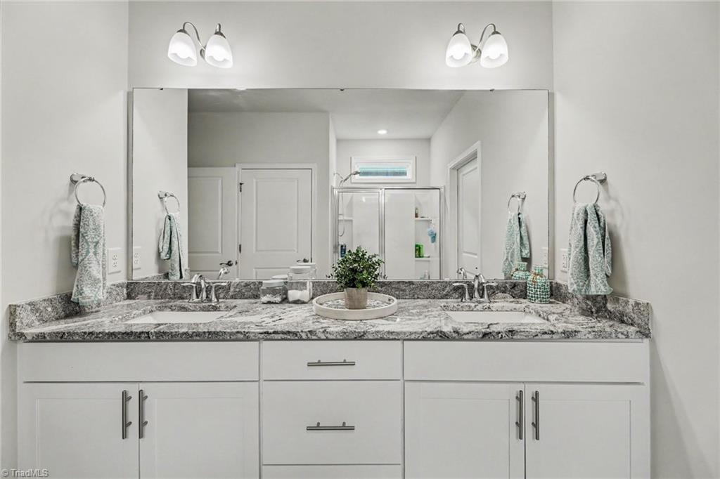 4520 Sapphire Court Property Photo 24