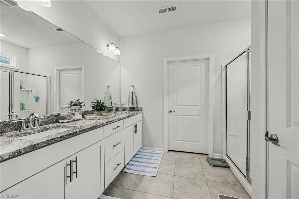 4520 Sapphire Court Property Photo 25