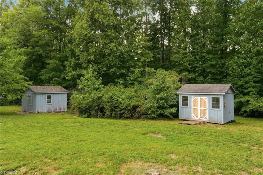 140 Clifton Drive Property Photo 11