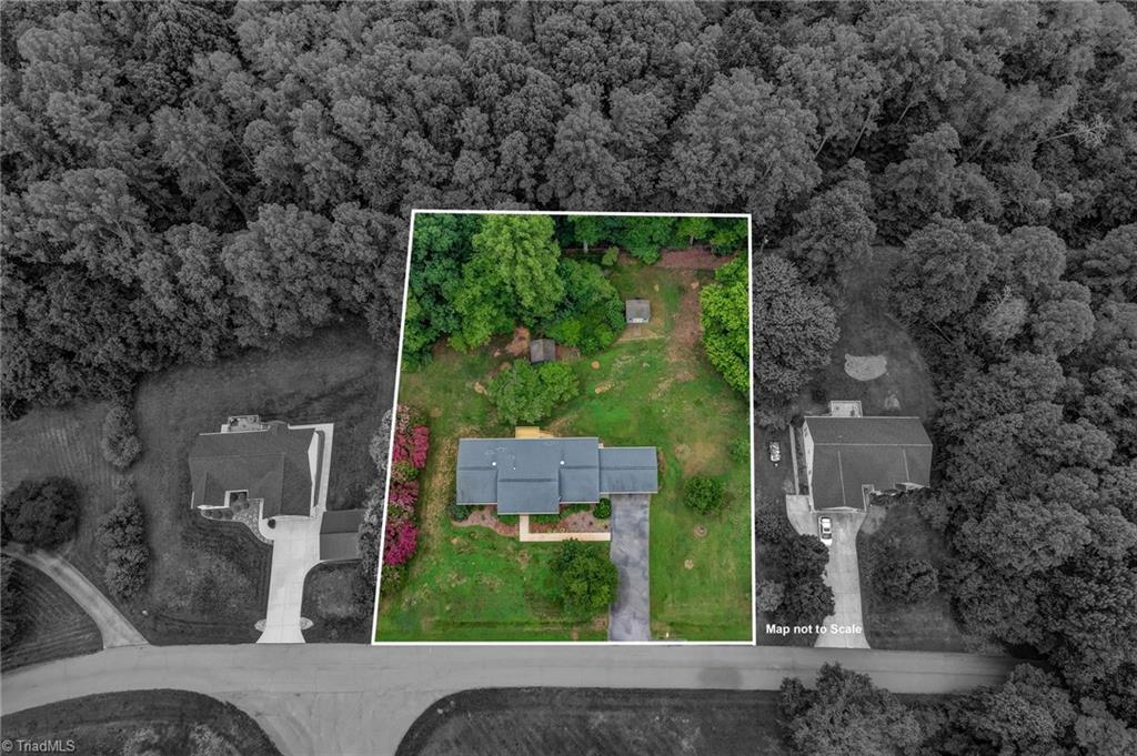 140 Clifton Drive Property Photo 12