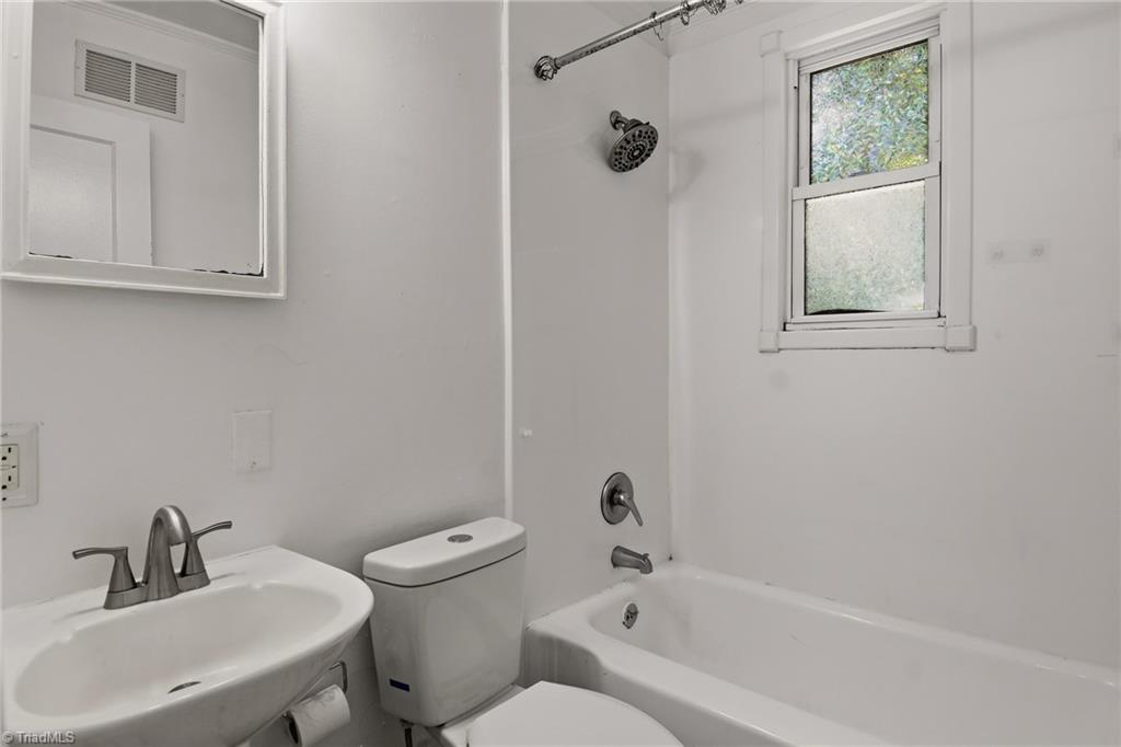1829 Villa Drive Property Photo 15
