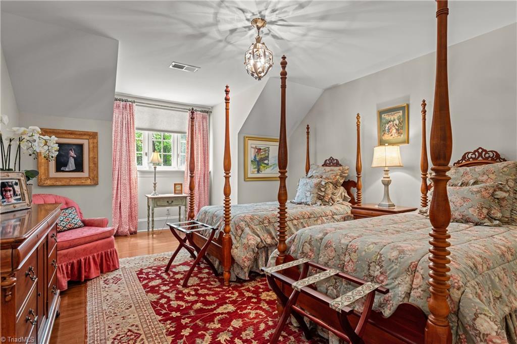35 Sturbridge Lane Property Photo 40