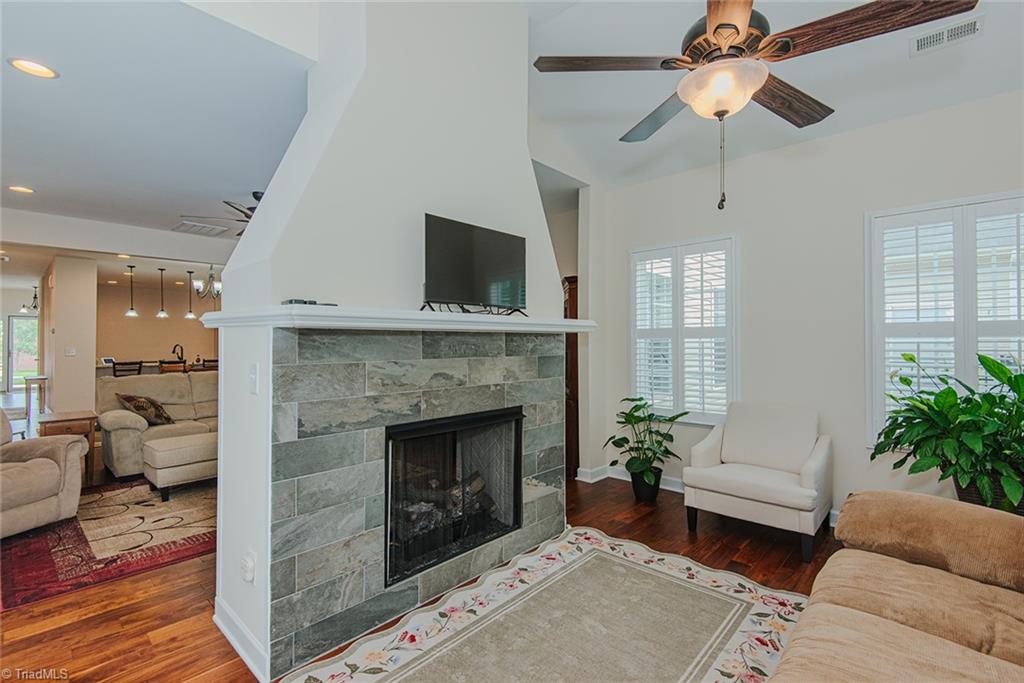 2509 Longshadow Drive Property Photo 8