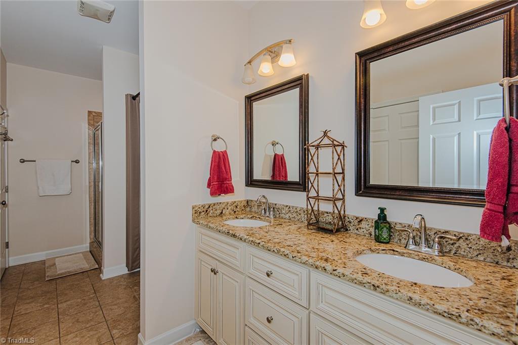 2509 Longshadow Drive Property Photo 23