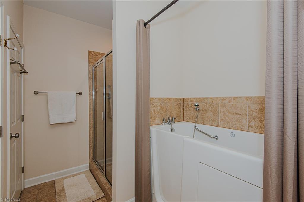 2509 Longshadow Drive Property Photo 24