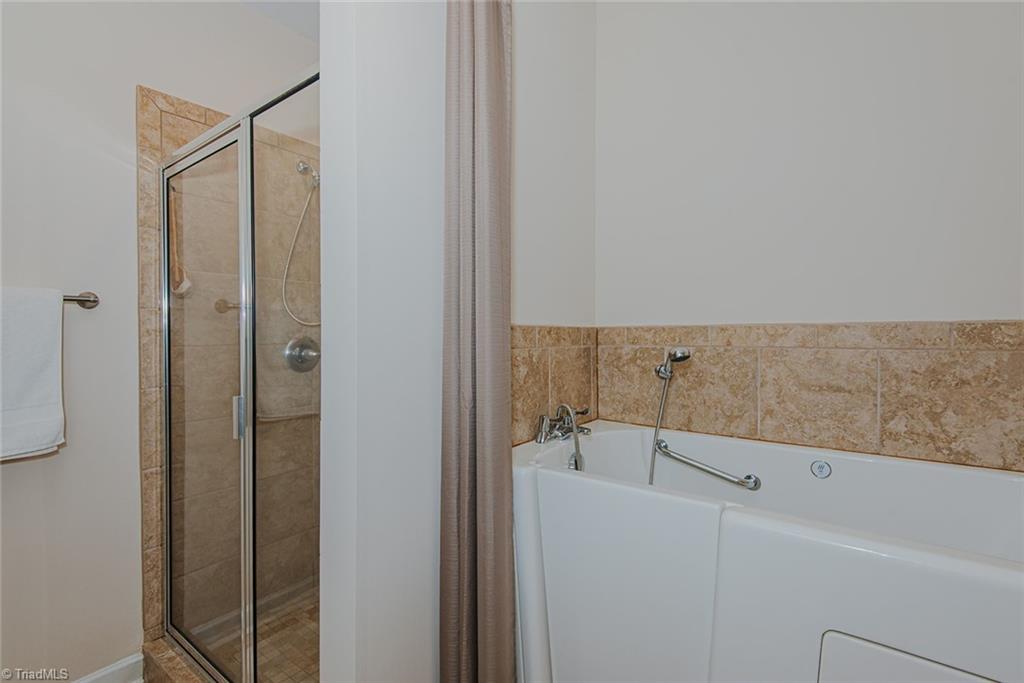 2509 Longshadow Drive Property Photo 26