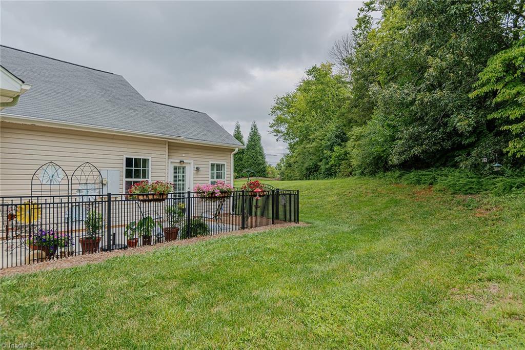 2509 Longshadow Drive Property Photo 35