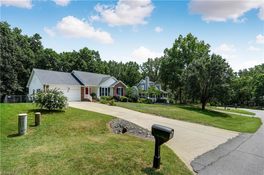 600 Creekridge Drive Property Photo 2