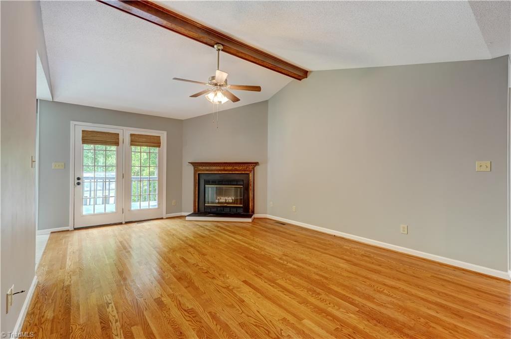 600 Creekridge Drive Property Photo 5