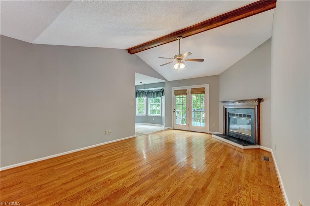600 Creekridge Drive Property Photo 7