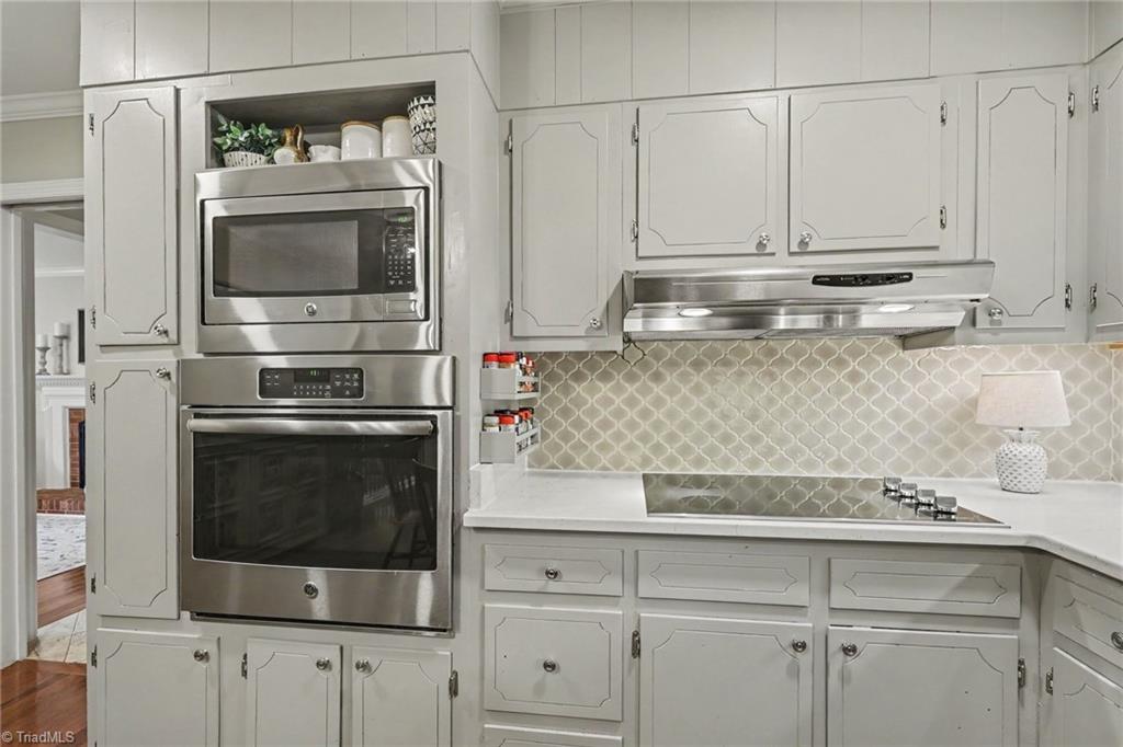 950 Croyden Street Property Photo 13