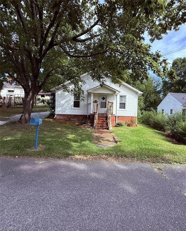 212 Ridgecrest Street Property Photo 1